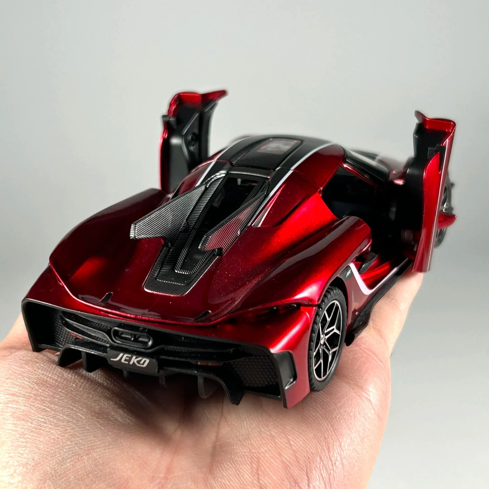 1:32 KNSG Jesko Absolut Alloy Diecast Model Car – Sound Light Pull-Back Supercar