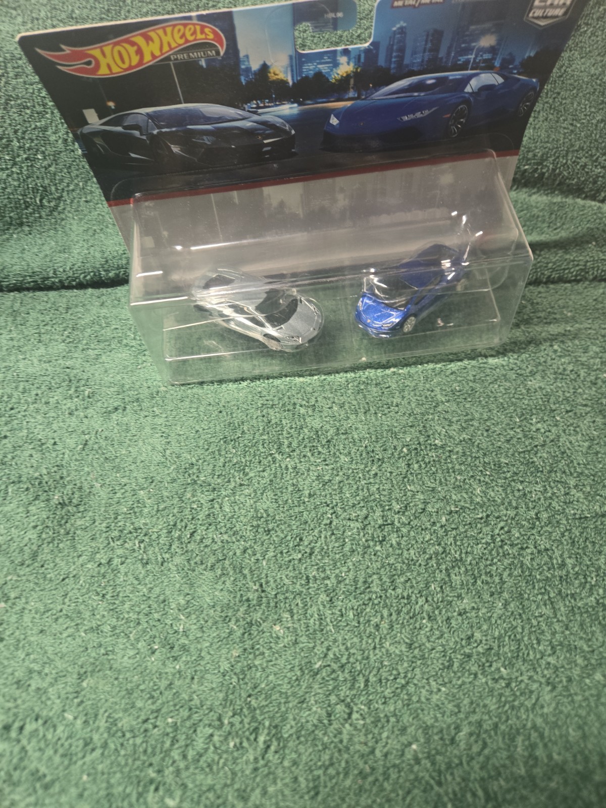 HOT WHEELS Real Riders CAR CULTURE LAMBORGHINI AVENTADOR & HURACAN 2 CAR SET