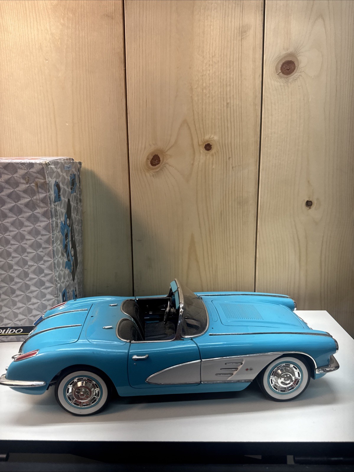 1958 Chevrolet Corvette Hard-Top w/ Removable Top – 1/12 Solido Diecast Model