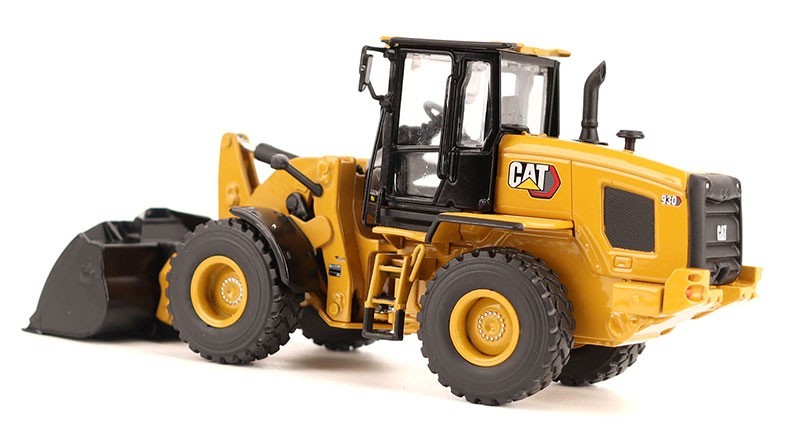 Diecast Masters Caterpillar Cat 930 Wheel Loader 85779 1:50