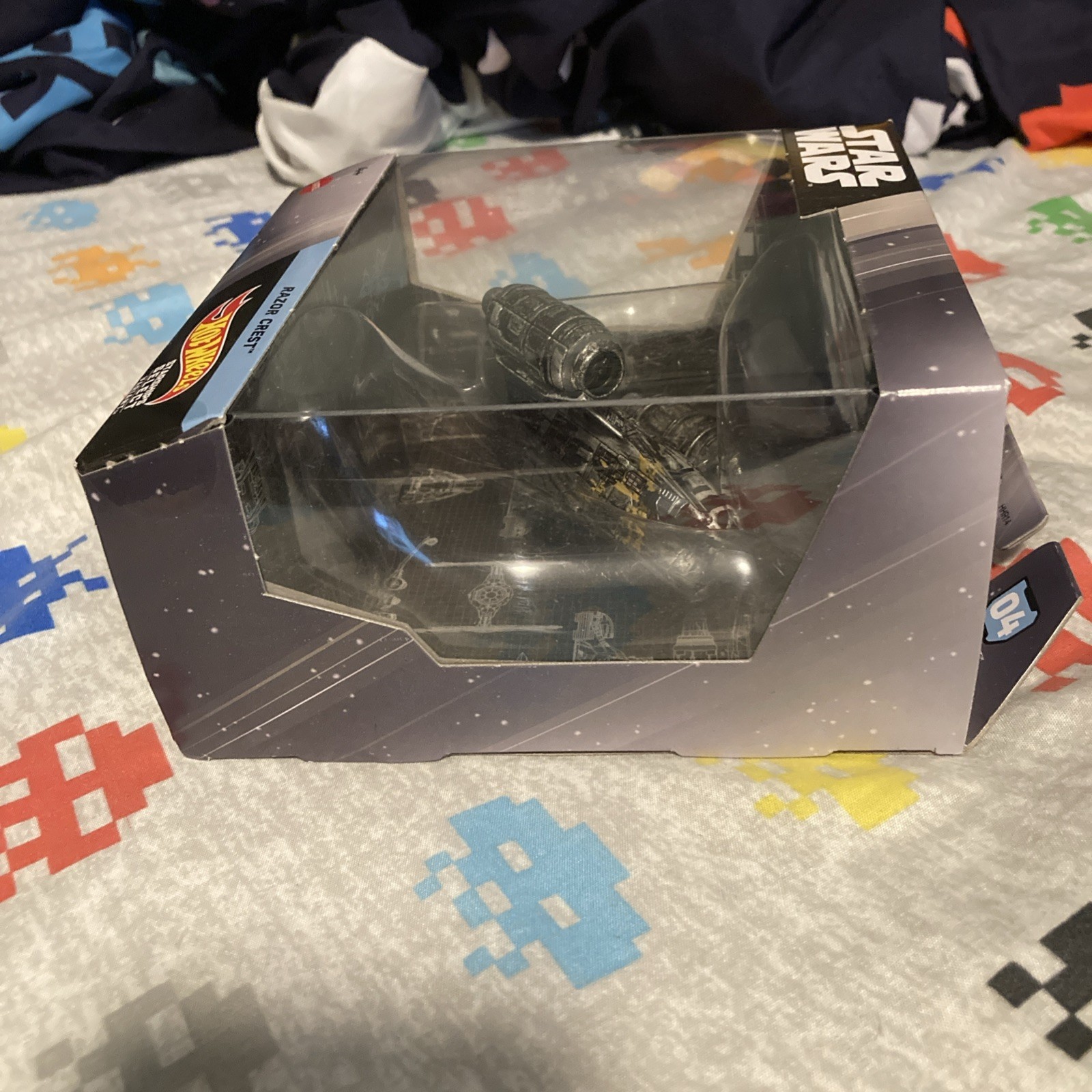 Hot Wheels Star Wars Starships Select Razor Crest Battle Damage Variant 04 CHASE