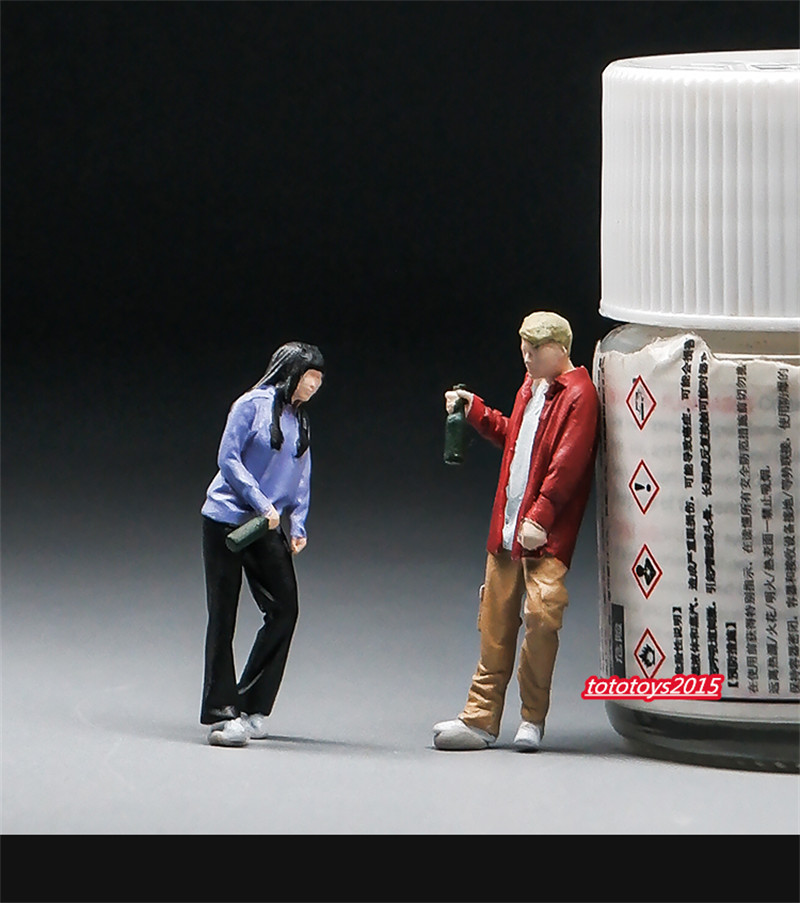 1/64 Drinking Boy Scene Prop Miniatures Figures Doll For Cars Vehicles Model Toy