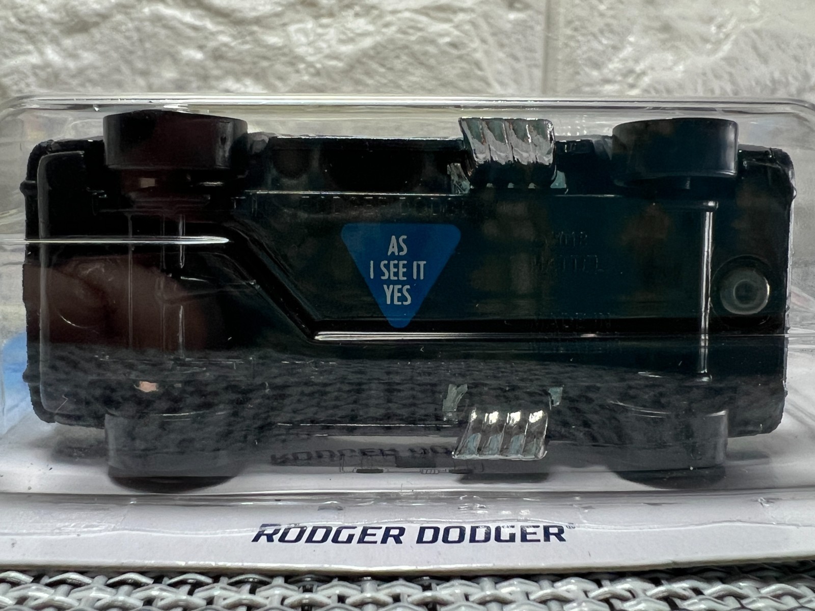 Hot Wheels Magic 8 Ball Mattel Games Rodger Dodger 73/250 As I See It Yes Black