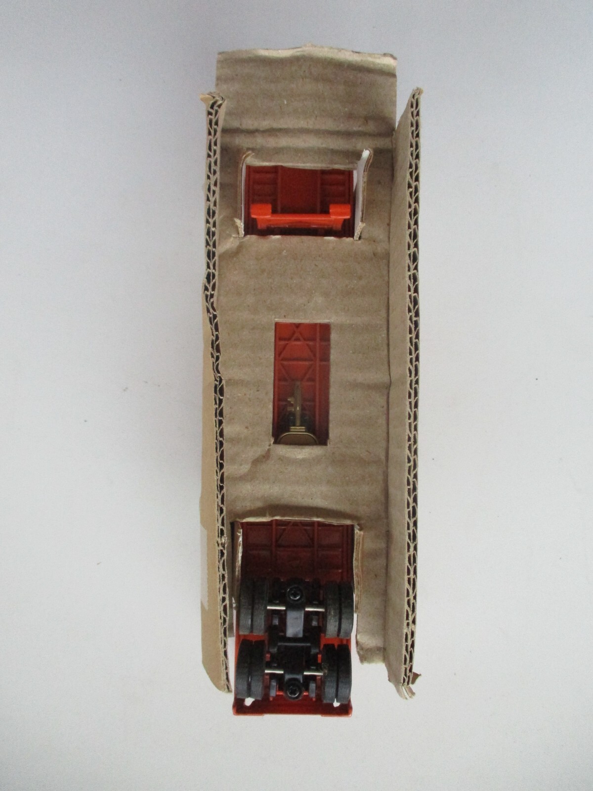 RARE FRAM No.1 Series 2 Freightliner Tractor Trailer C120 SEMI 1/64 SPECCAST DCP