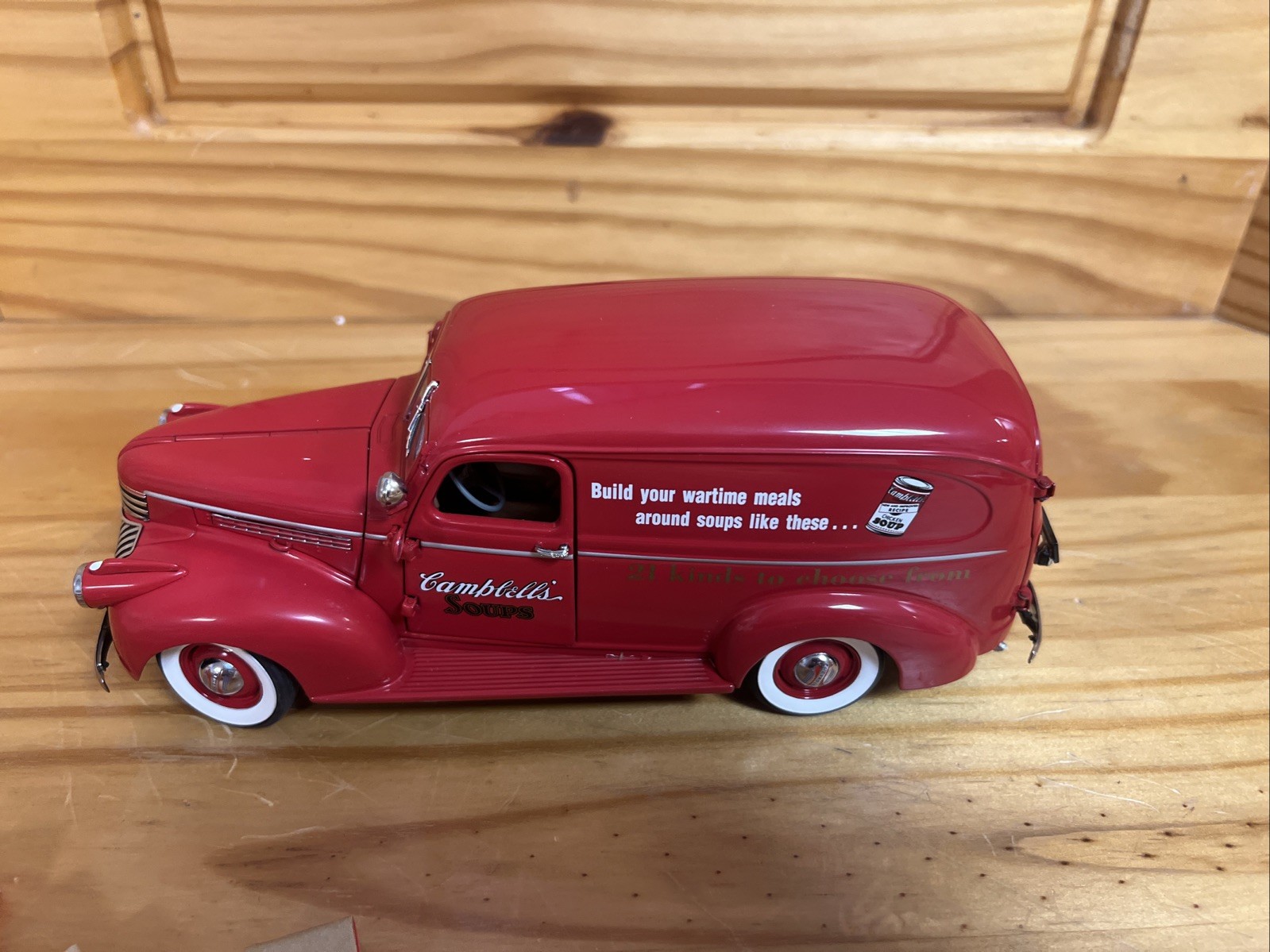 1940’s Campbells Soup Delivery Truck Panel Red Danbury Mint Diecast Replica 1:24