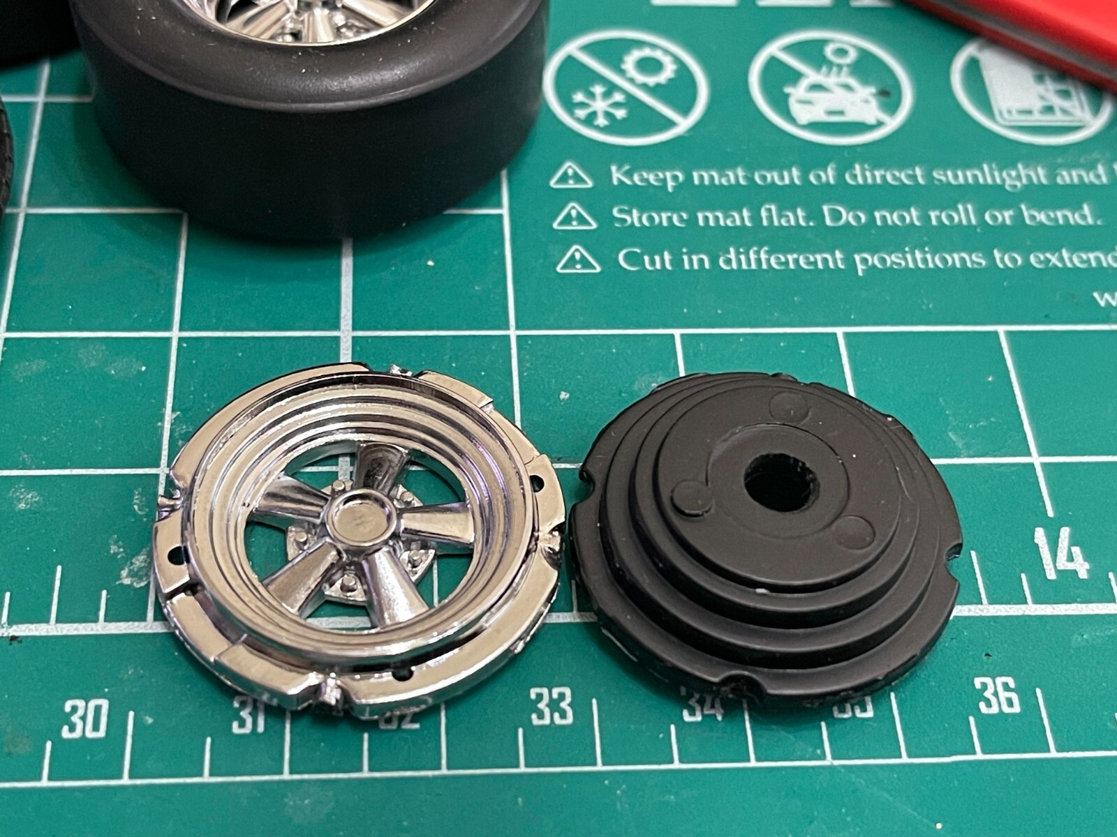 1/18 GMP MUSCLE CAR DEEP DISH 5 SPOKE DRAG WHEELS AND GOODYEAR TIRE SET 19005