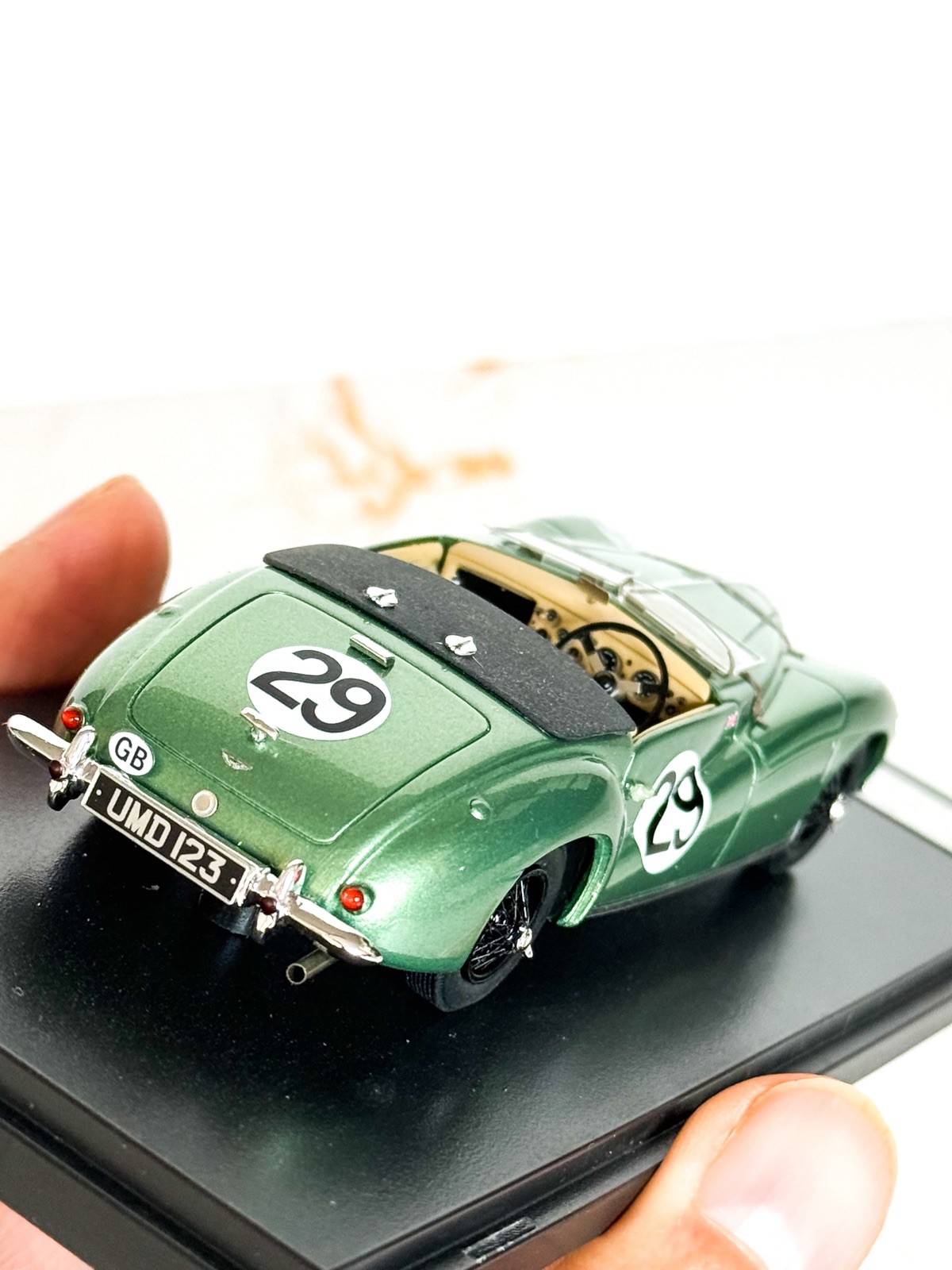 Matrix 1:43 Aston Martin 2-Litre Sports Le Mans 1949 #29 Resin MXR50108-011