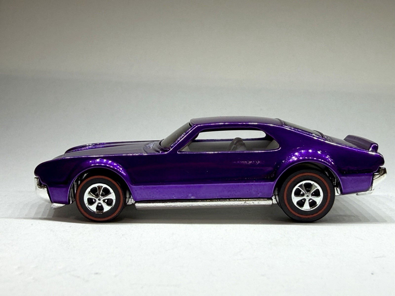 Hot Wheels 🔥 CUSTOM MADE Redline ‘66 Toronado Diecast Car 1:64