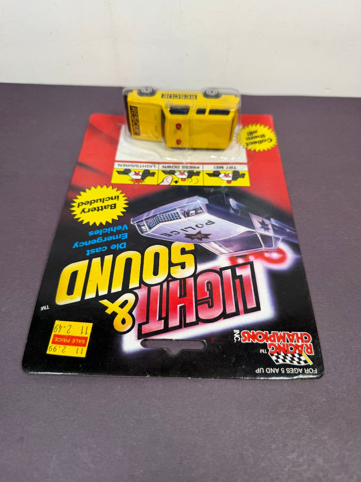 Racing Champions Light & Sound RESCUE Emergency Vehicle Vintage 1989