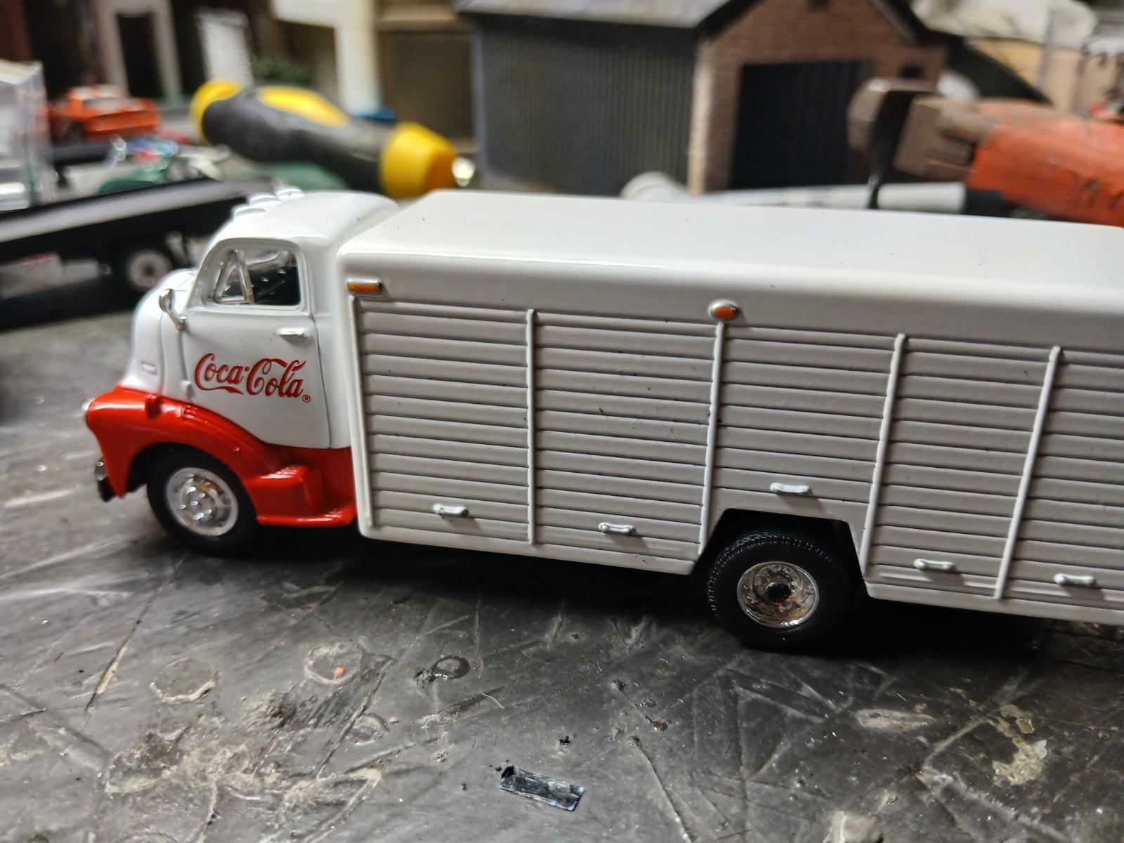 1/64 ’48 Gmc Coe Beverage Truck Custom BUILT Greenlight/ Matchbox