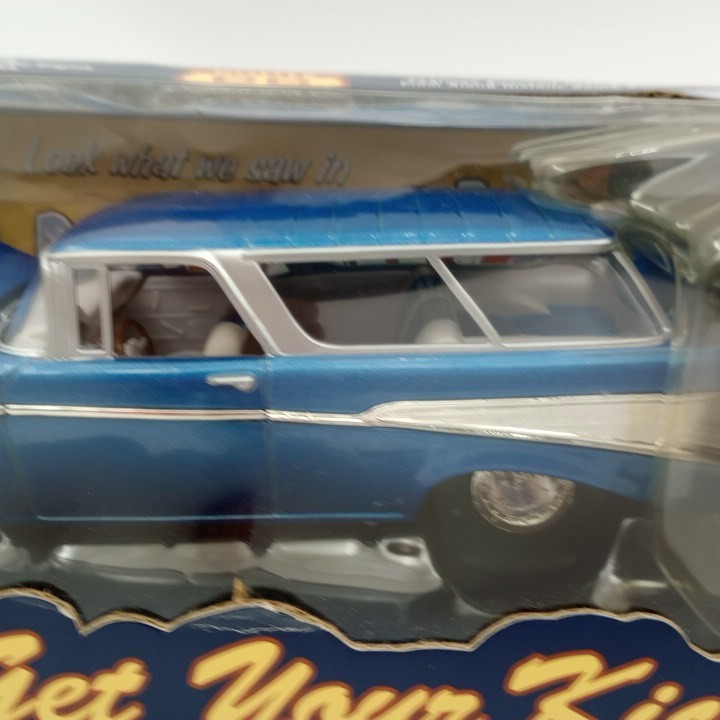 Route 66 Get Your Kicks 1957 Chevy Nomad Blue 1:24 Die-Cast NEW w BOX WEAR ©2001