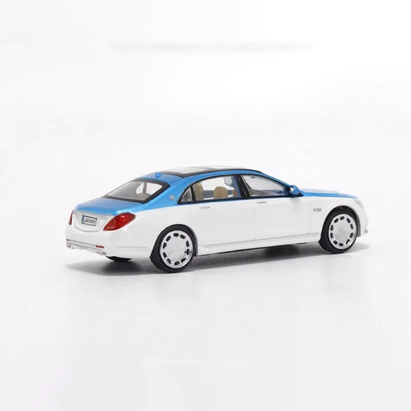 Master 1:64 Blue White S650 V12 Luxury Sedan Sport Model Diecast Metal Car
