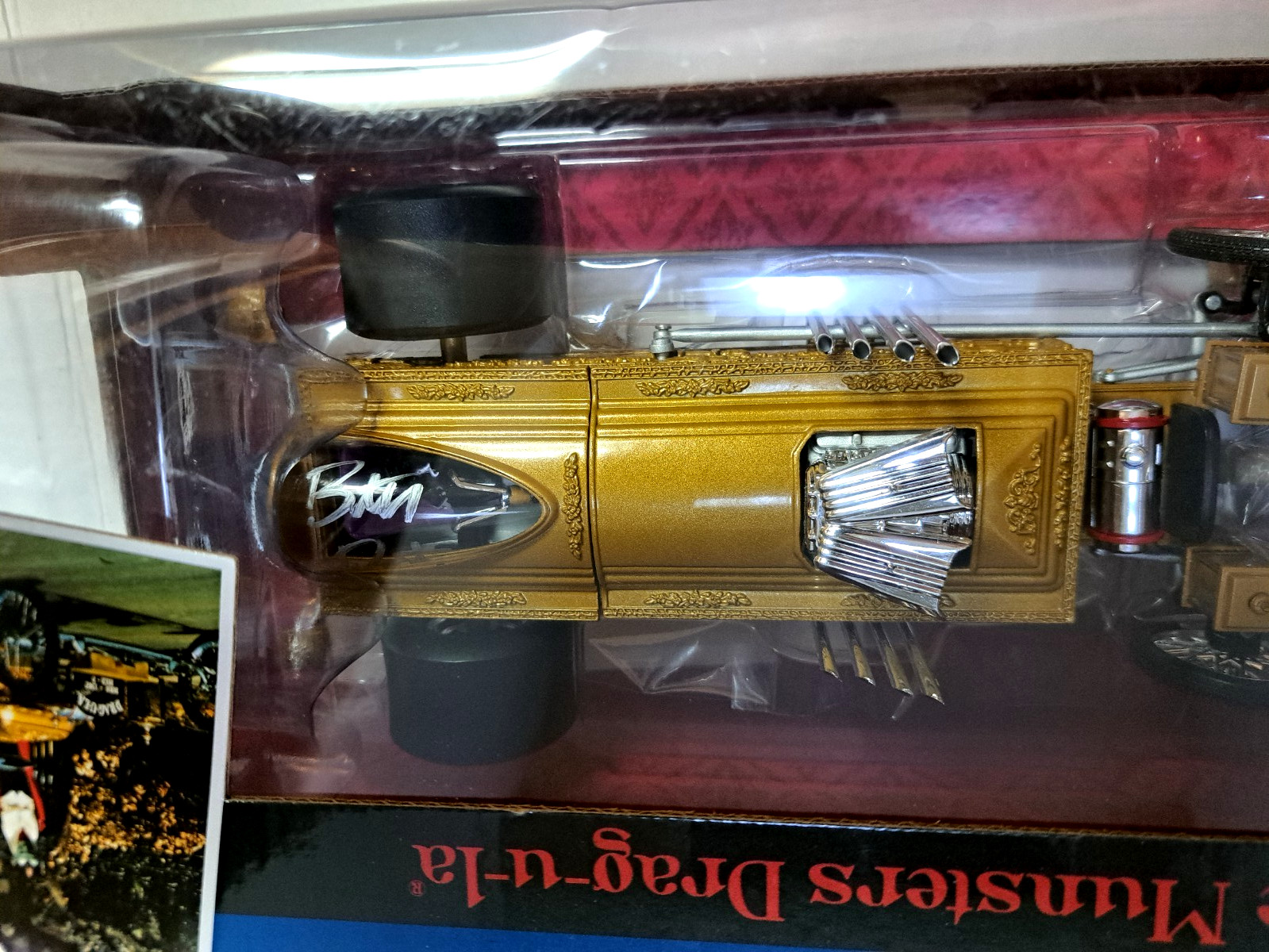 MUNSTERS DRAGULA 1/18 Scale DieCast Signed