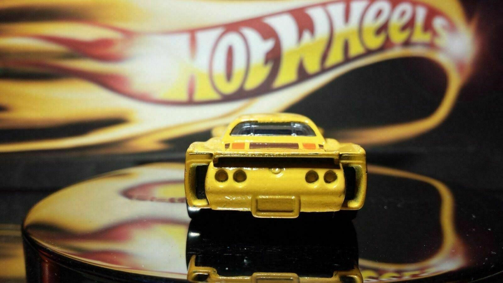 GREENWOOD CORVETTE BEIGE 1:64 SCALE DIECAST COLLECTOR MODEL CAR