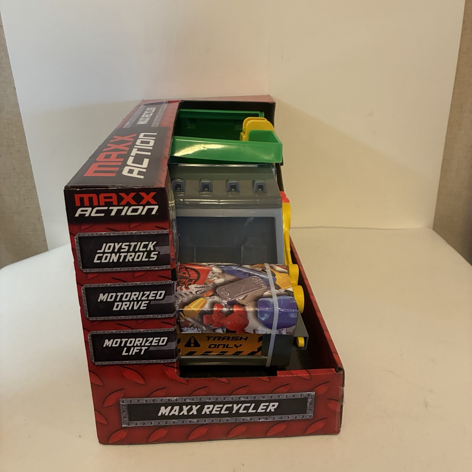 Maxx Action Maxx Recycler Toy Vehicle 16 Pieces Dual Joystick Motorized