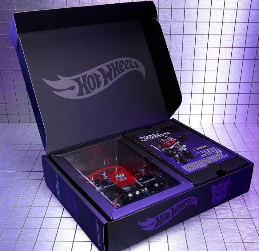 Hot Wheels Collectors Transformers Nemesis Prime Mattel Free Shipping Authentic