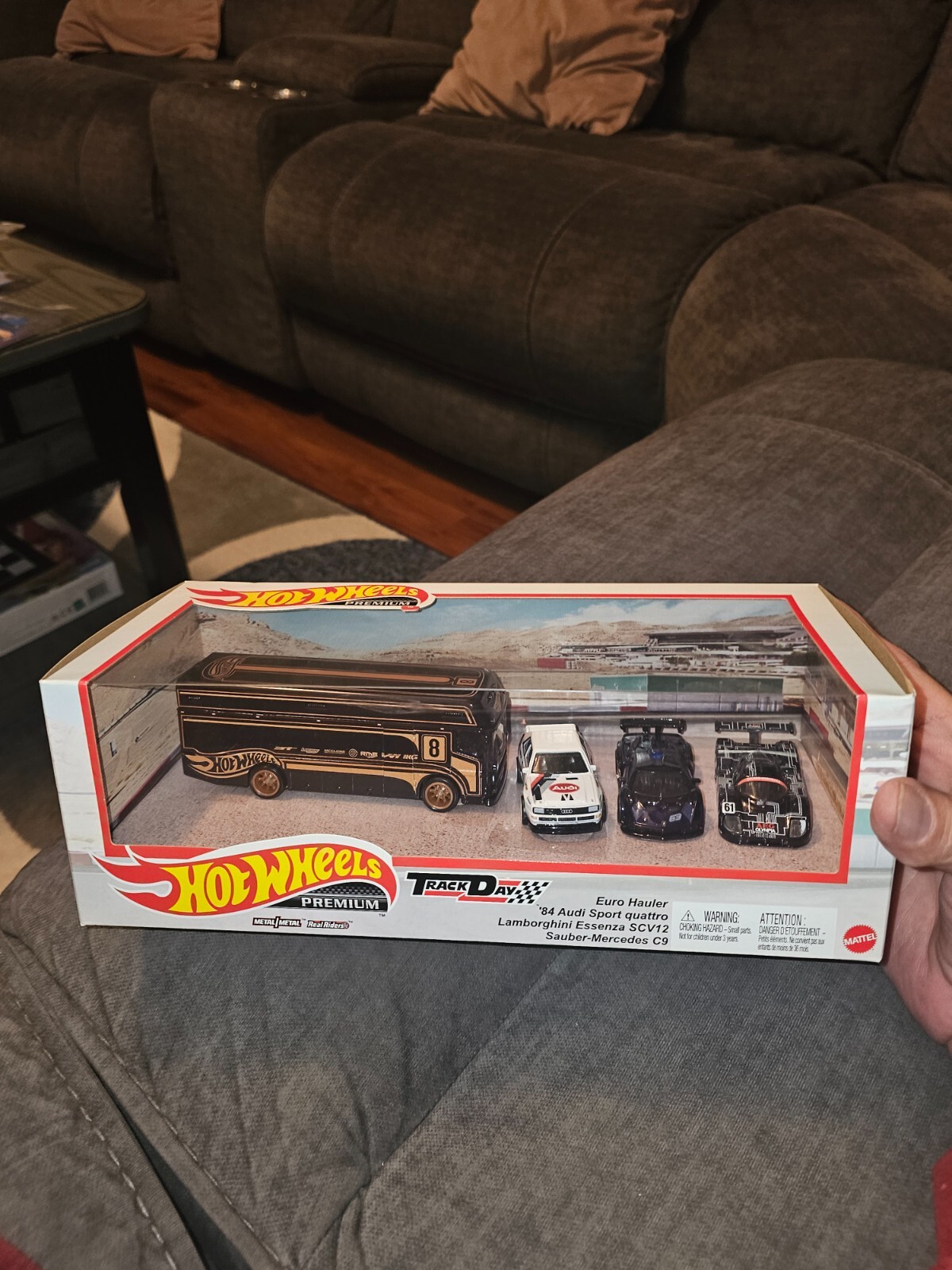 Hot Wheels Box Set Track Day w/’84 Audi Sport Quatro & Sauber-Mercedes C9 w/RR