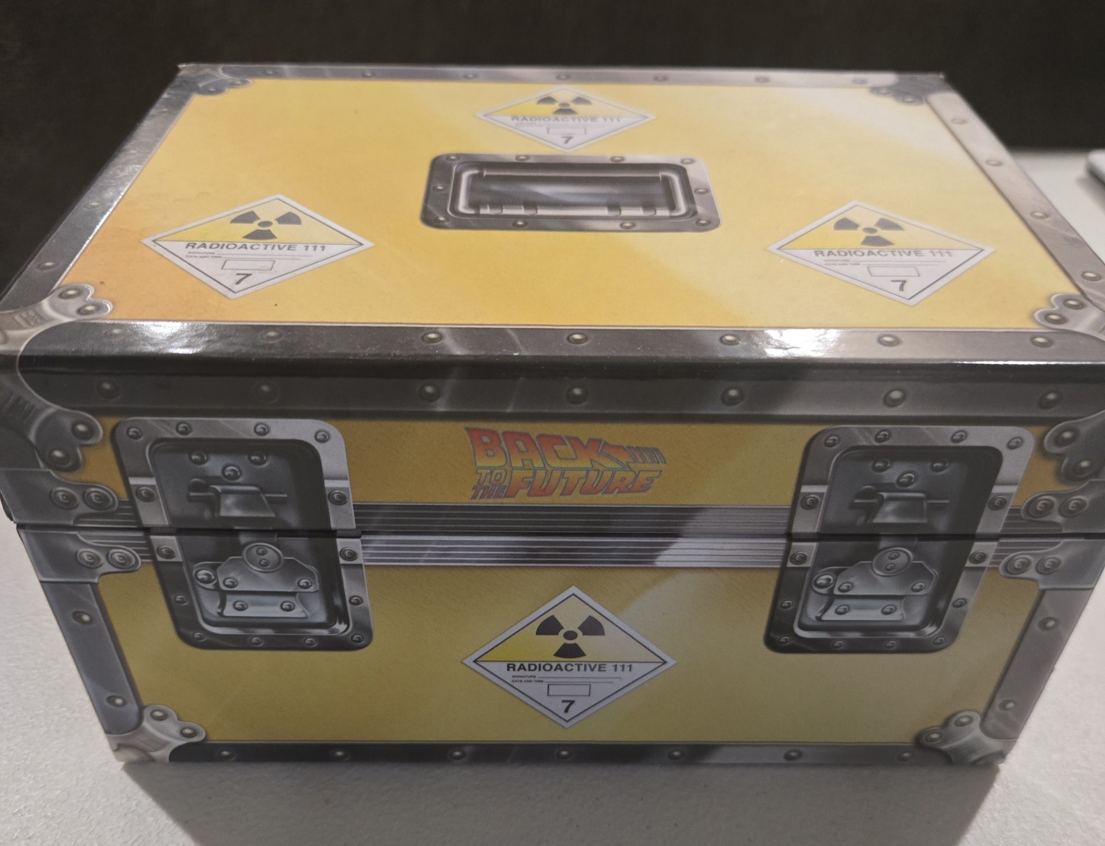 HOT WHEELS 2011 SDCC BACK TO THE FUTURE DELOREAN Plutonium Case Diecast , Rare