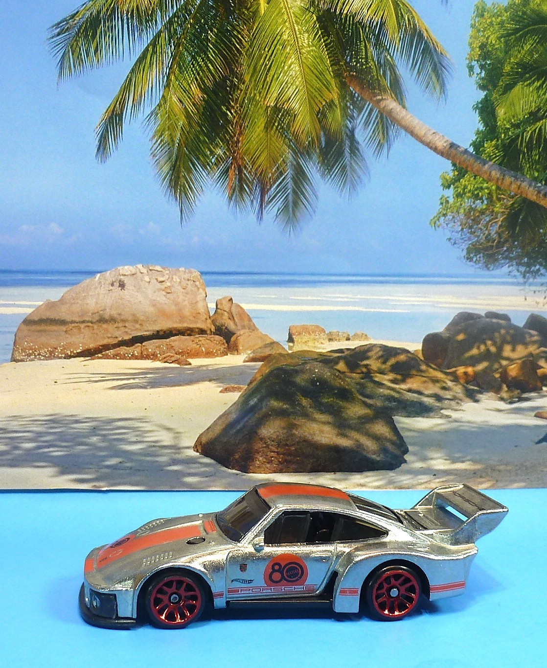 HOT WHEELS ZAMAC VW PORSCHE 935 80TH ANNIVERSARY REPLAY THE CLASSIS 1/64