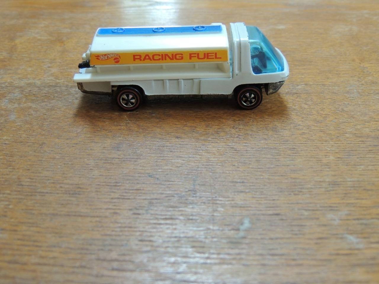 Vintage Hot Wheels Redline Heavyweights Fuel Tanker Truck White NICE! READ!