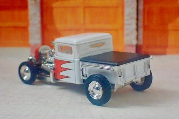 1932 Ford Model-A Supercharged Flathead V8 Street Rod Pick-up 1/64 Scale Ltd W
