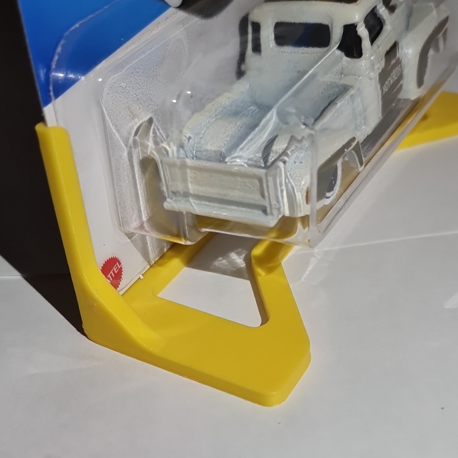 2024 Hot Wheels ’52 Chevy White HW Hot Trucks 8/10 Comes with a free stand