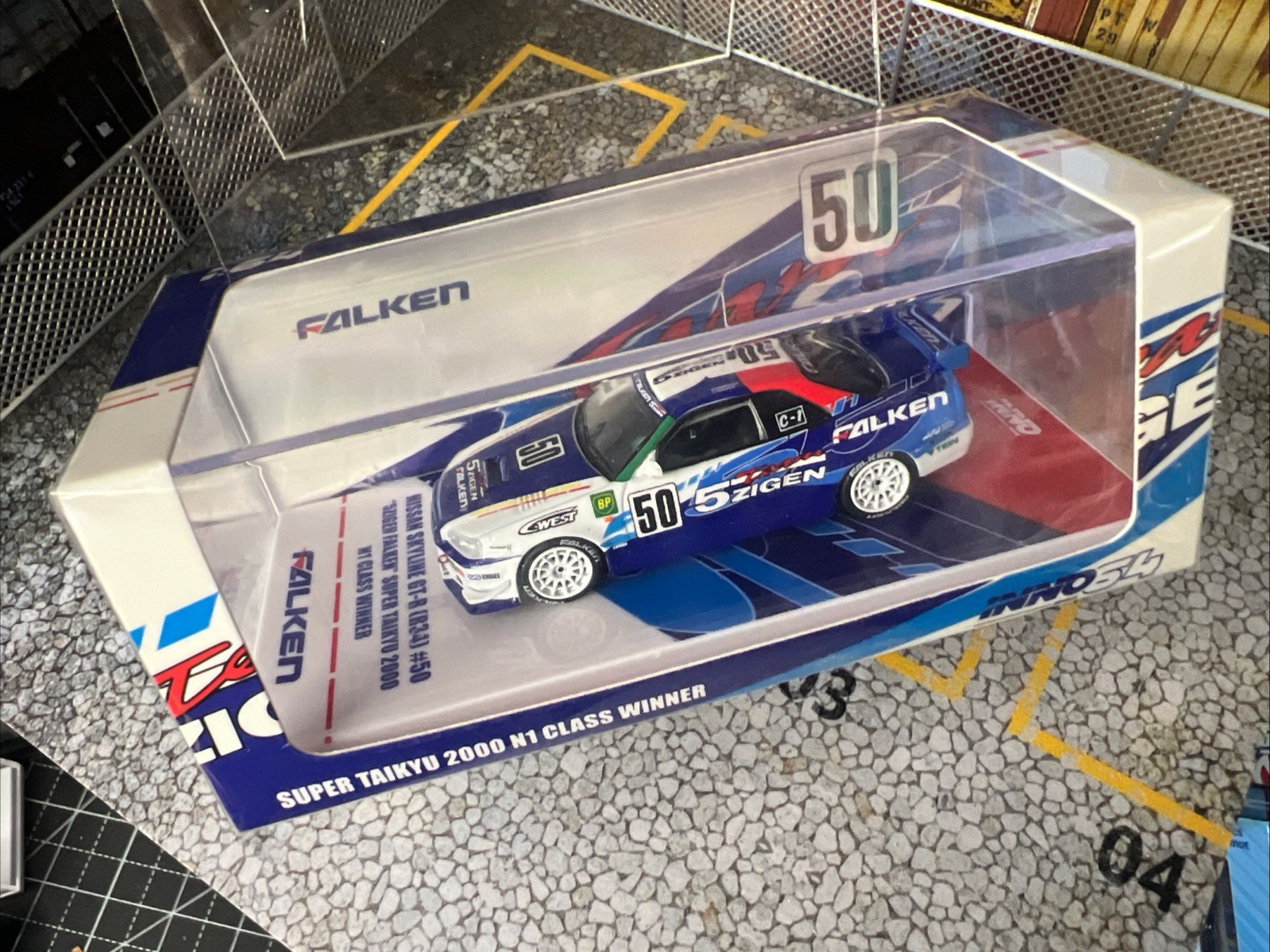 Inno64 Nissan Skyline GT-R R34 #50 5Zigen Falken Super Taikyu 2000 N1 Winner