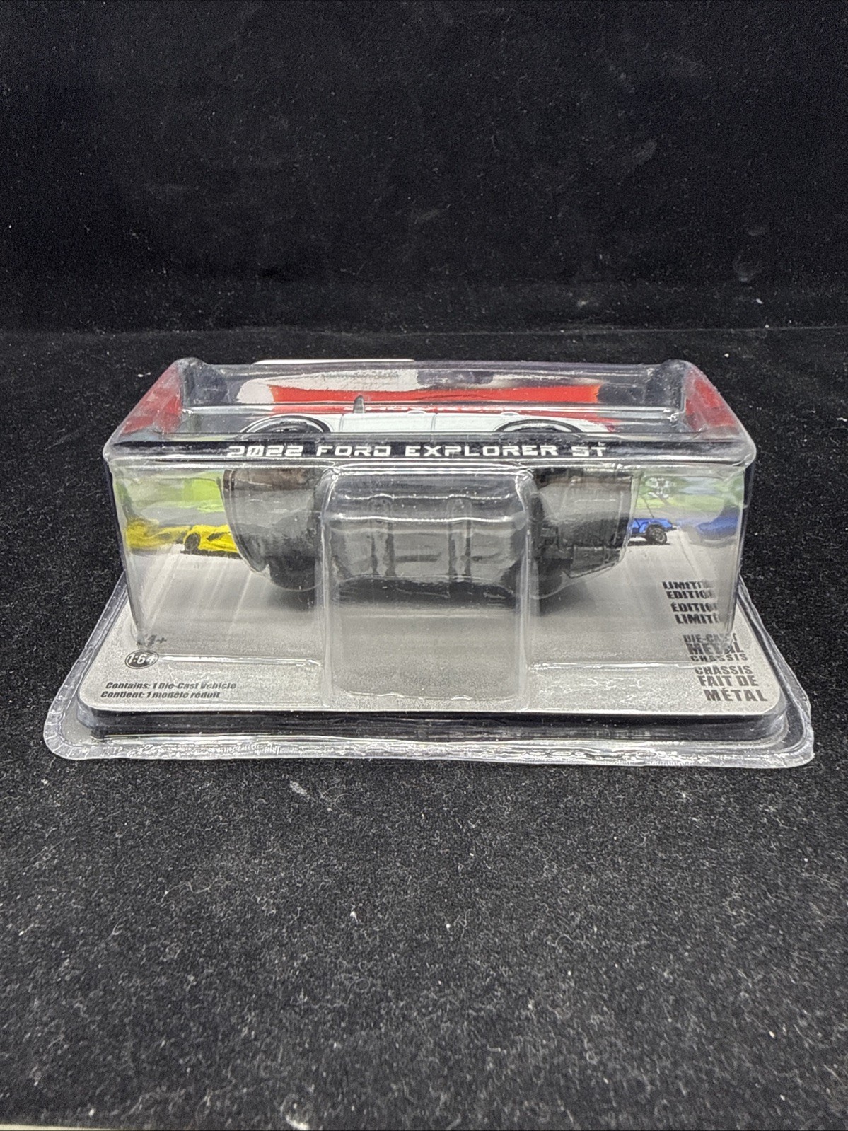 GreenLight 2022 Ford Explorer ST White Showroom Floor Series 1