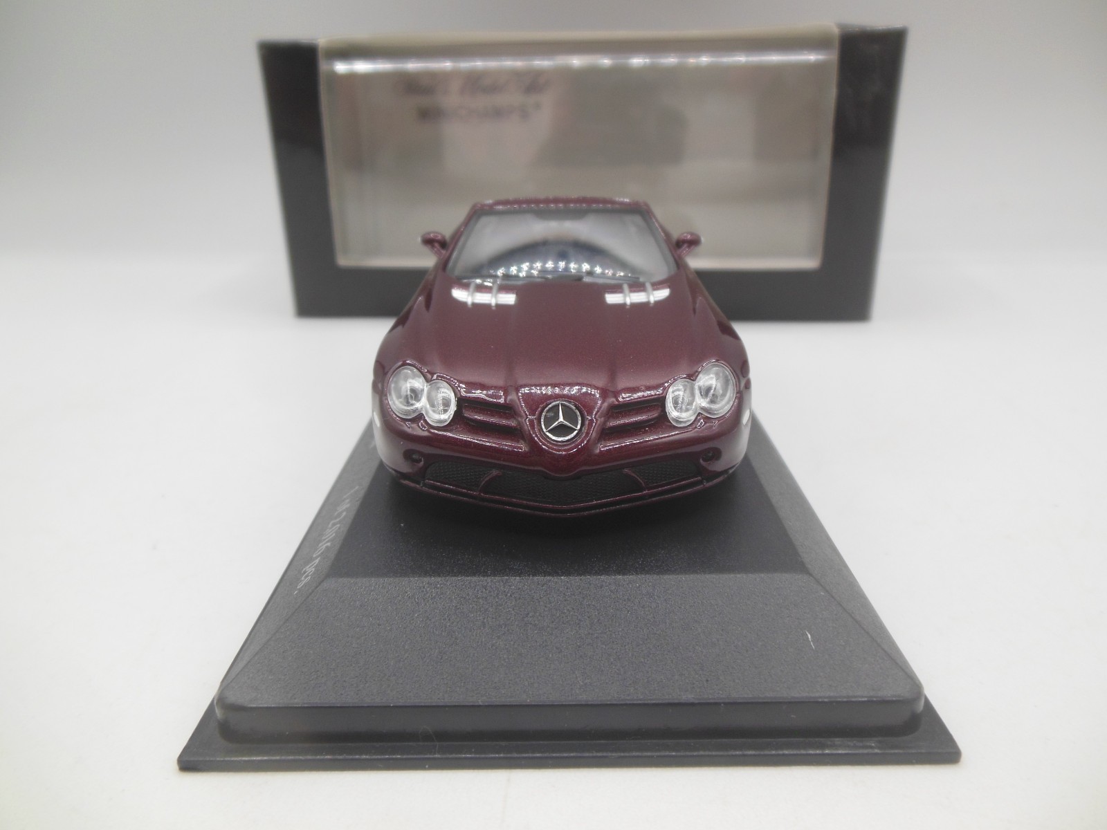 Minichamps 400 037130 2007 Mercedes Benz SLR Mclaren Roadster Red Metallic 1:43
