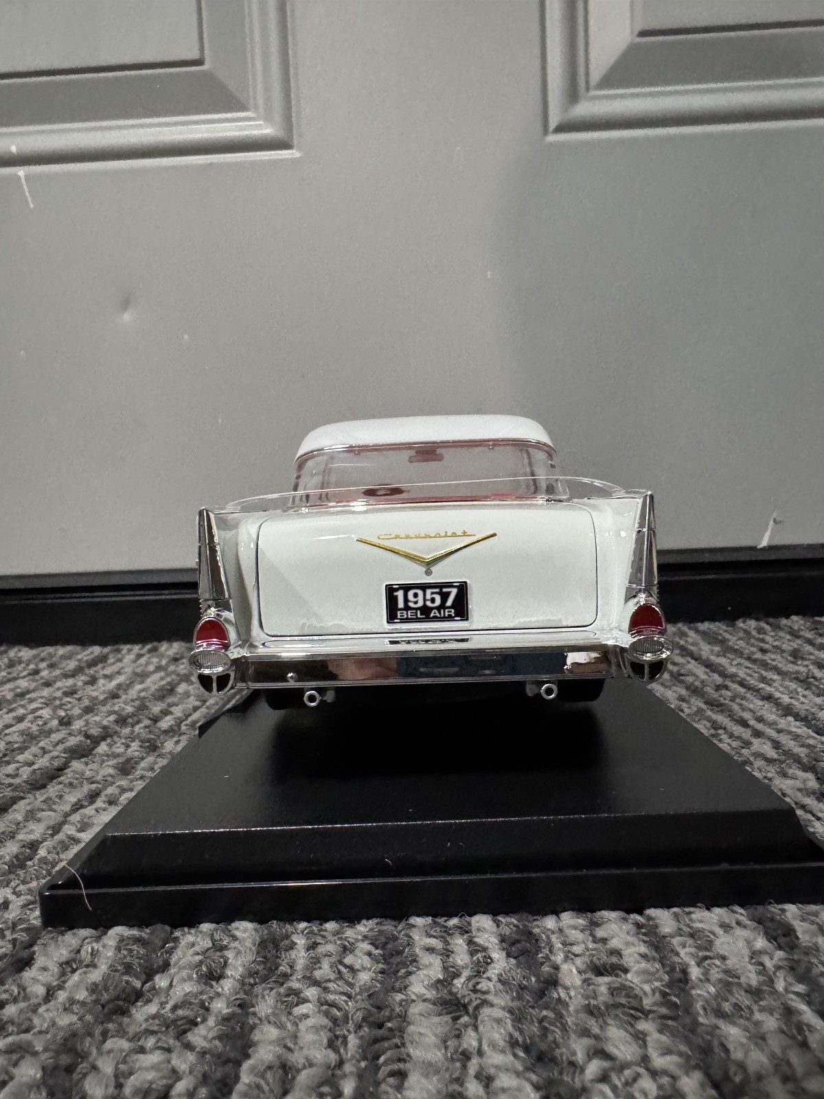 Maisto 1:18 Diecast Special Edition 1957 Chevrolet Bel Air Coupe WHITE NEW INBOX