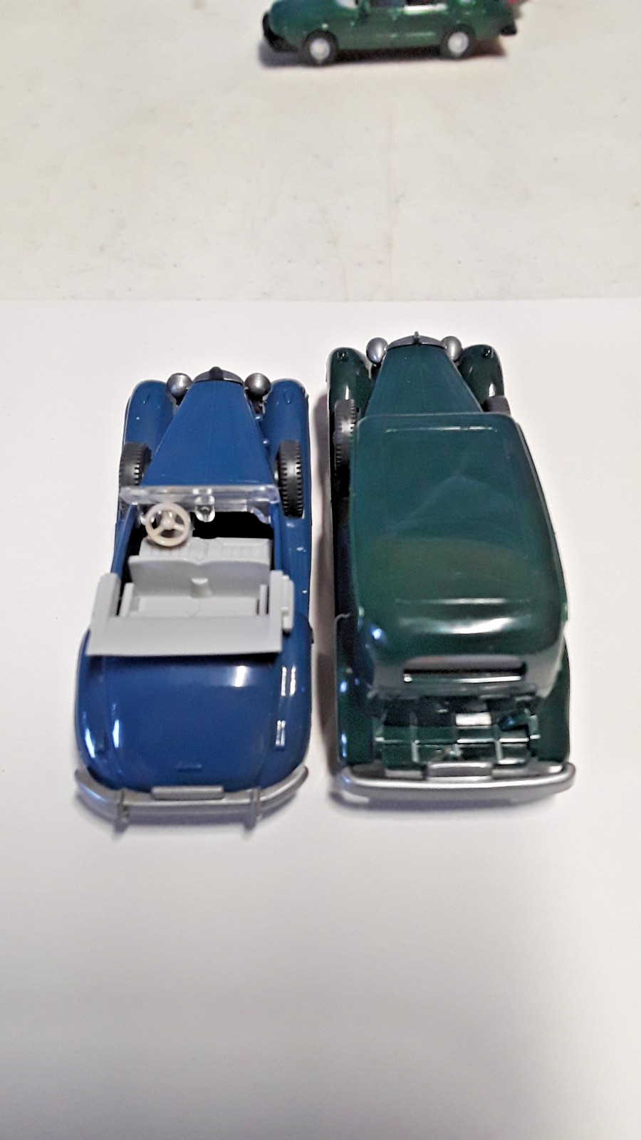 Wiking 1:87/HO Scale HORCH 850 Green & Mercedes 540 K Convertible Blue (Lot 8