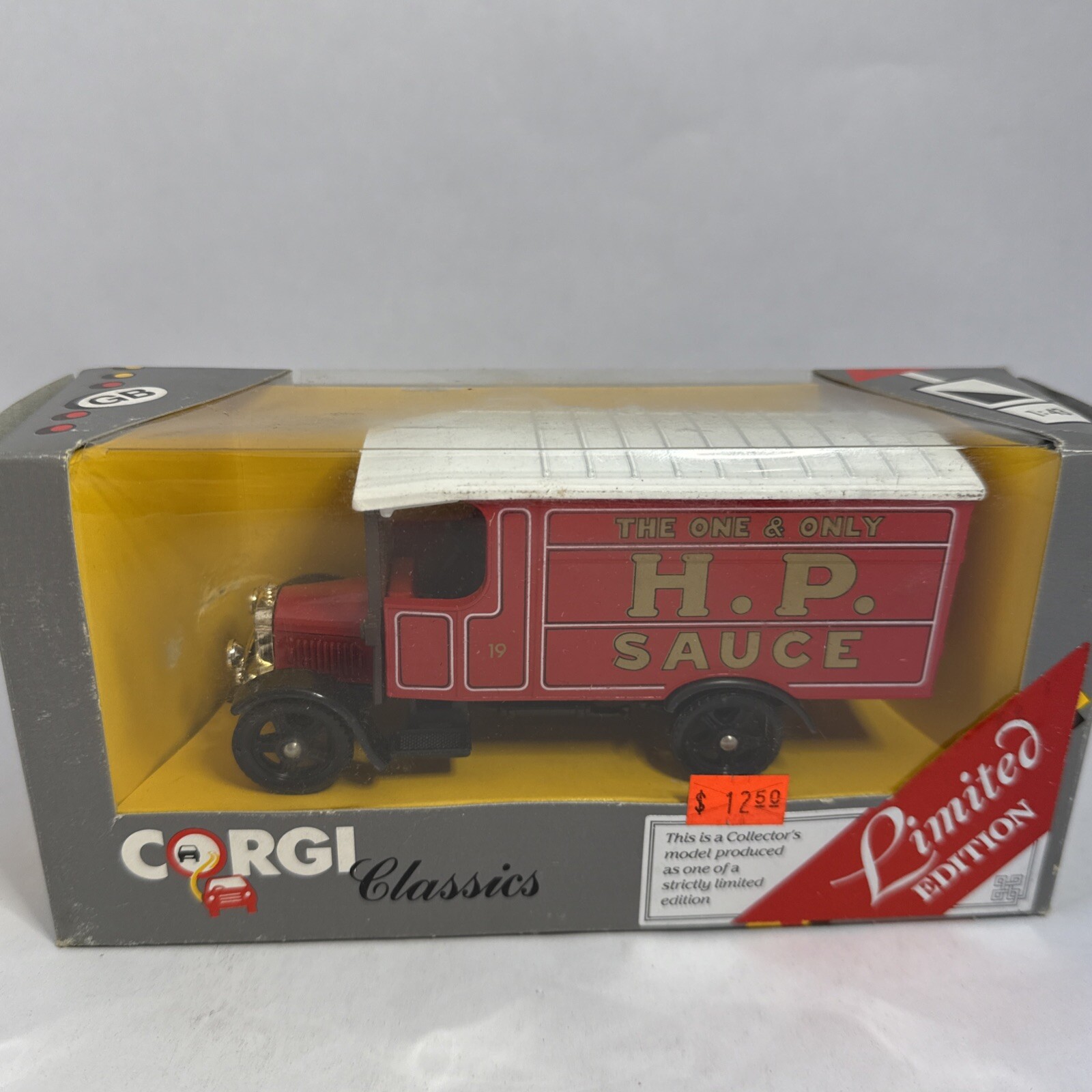 CORGI CLASSIC HP Steak Sauce Delivery Truck #907 Limited Edition 1985
