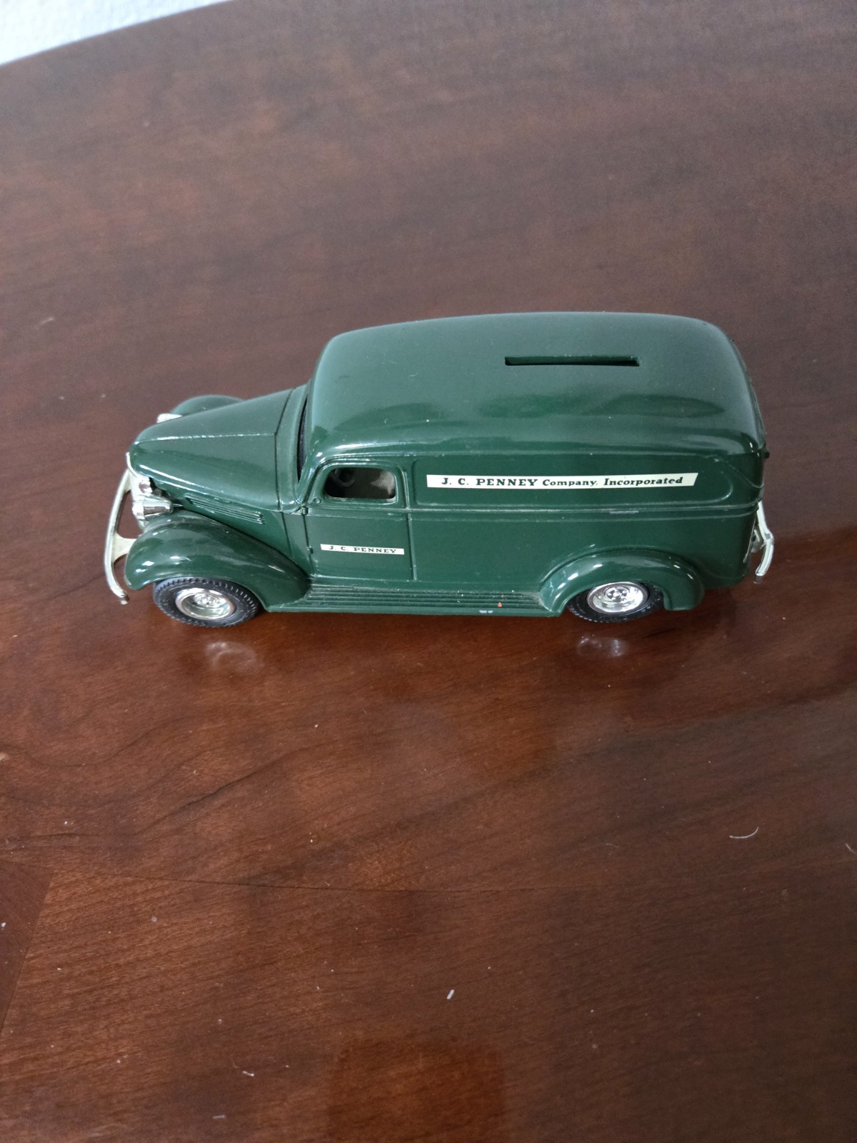 VINTAGE Ertl Die-Cast 1938 Chevy Panel Truck JC Penny Bank W/Key Display