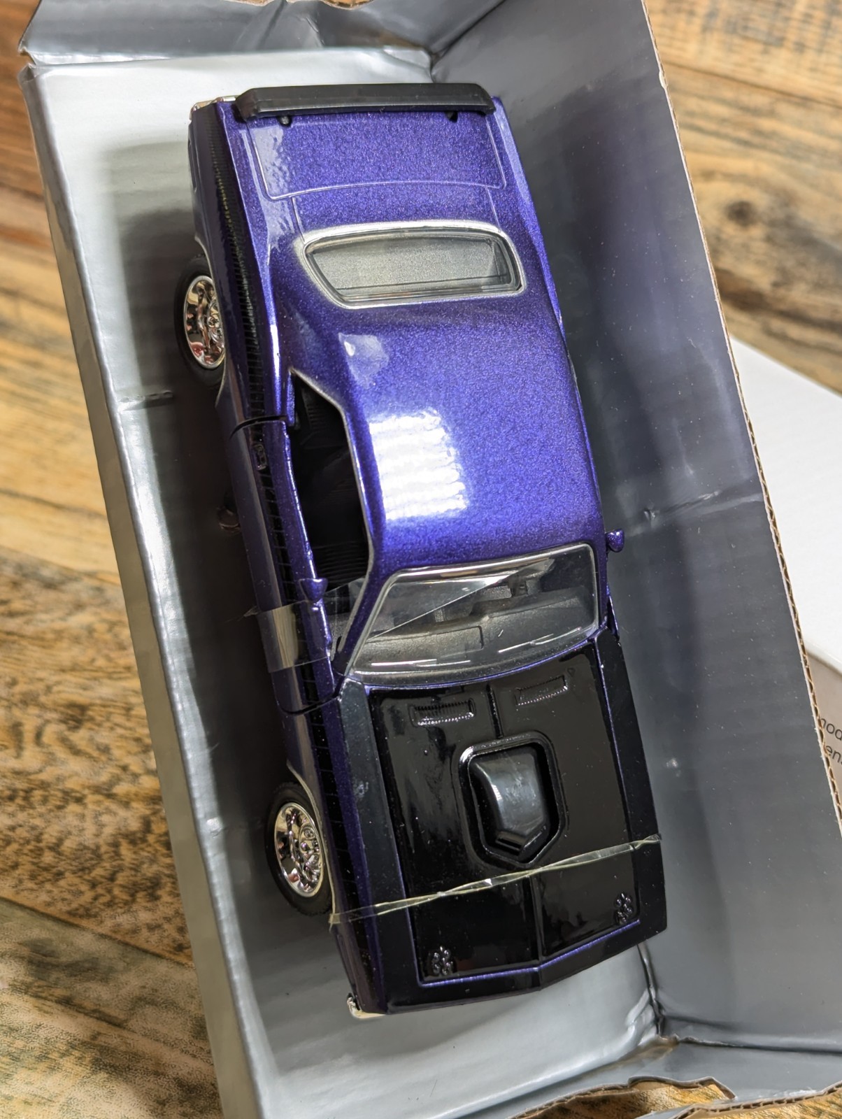 1970 Plymouth Cuda 1:32 Die Cast SS-51390 Purple Black Licensed NEW Chrysler