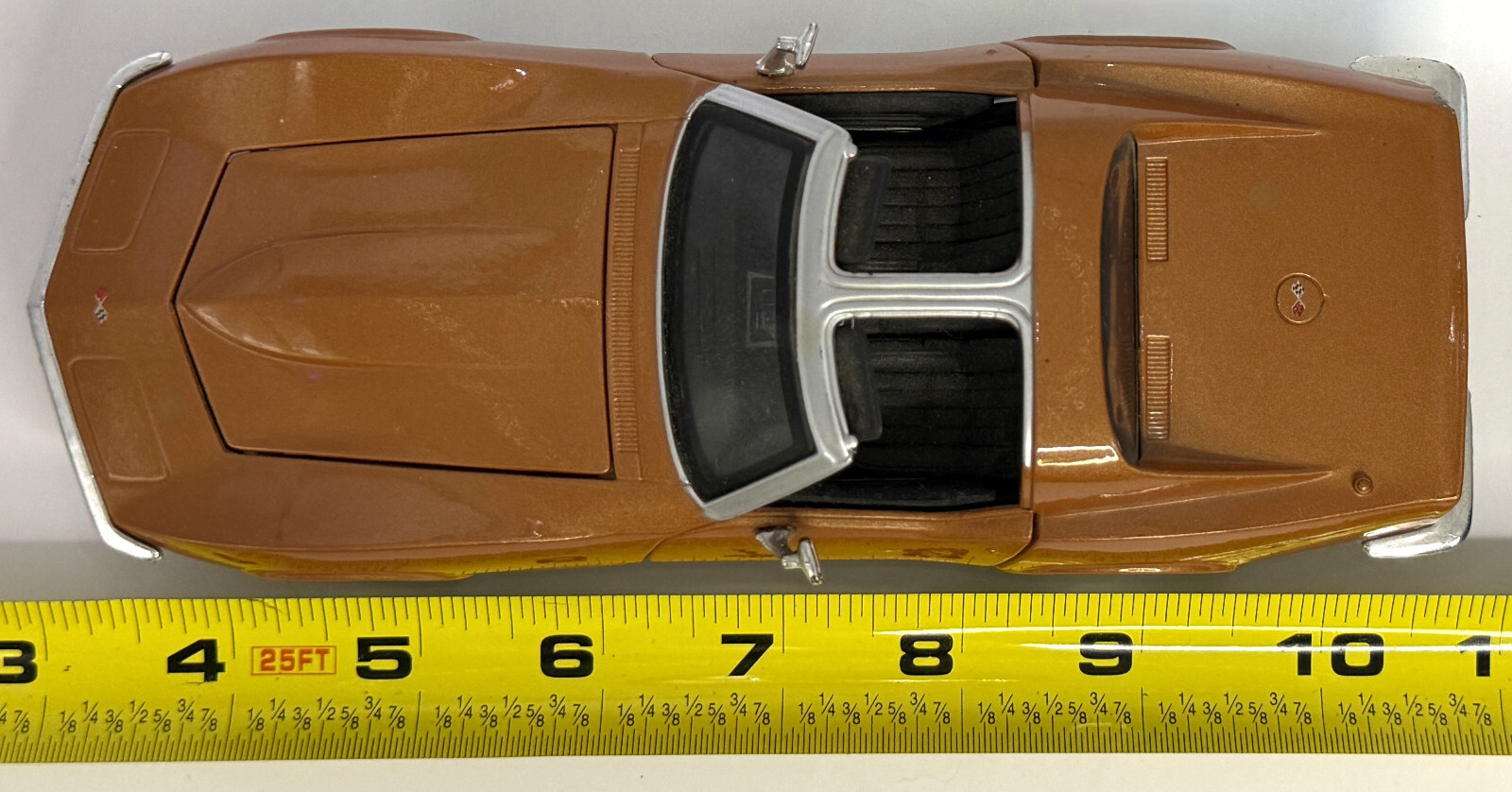 1970 Chevrolet Corvette T-top 1:24 Maisto Diecast Copper 1/24