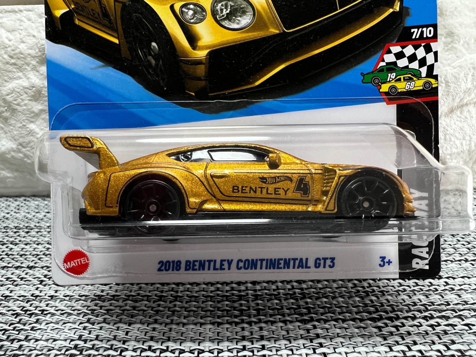 Hot Wheels Race Day 7/10 2018 Bentley Continental GT3 162/250 Gold