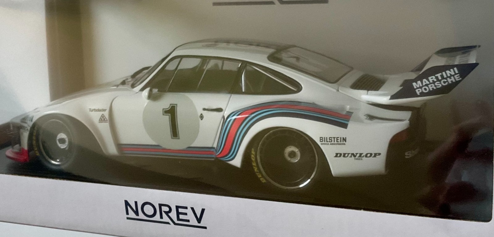 1/18 NOREV PORSCHE 935 MARTINI & ROSSI LIMITED EDITION 1000 PCS
