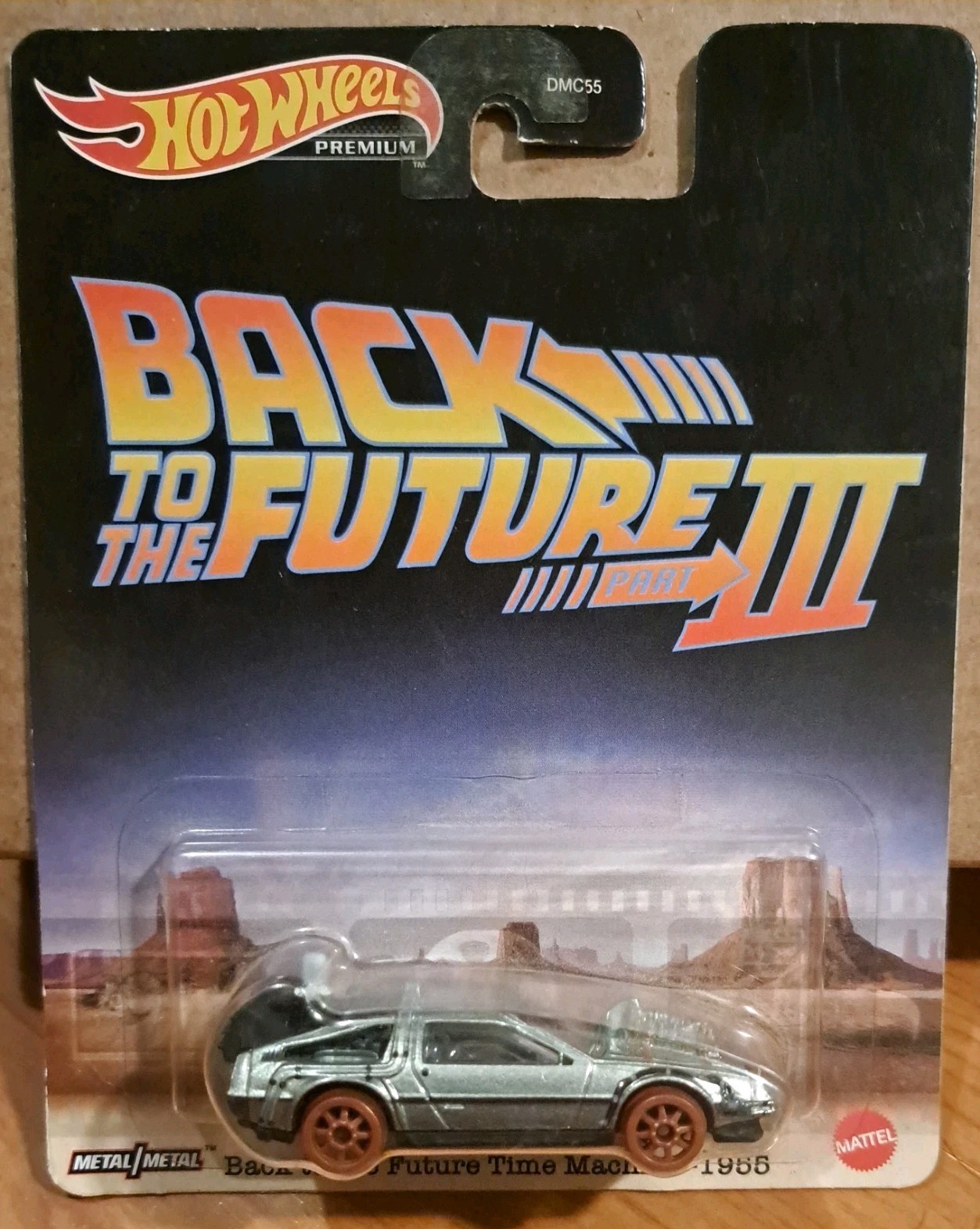 Hot Wheels Premium Back To The Future III Time Machine 1955 & Ford Super Deluxe