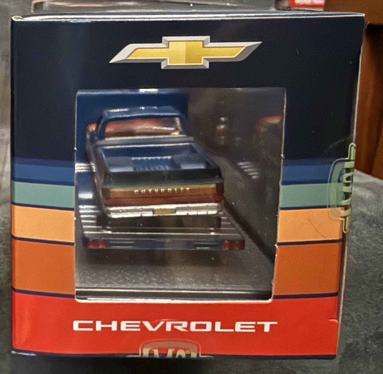 M2 Hauler 1975 Chevrolet Cheyenne Super 30 & 1978 C10 Silverado 36000-100 1/64