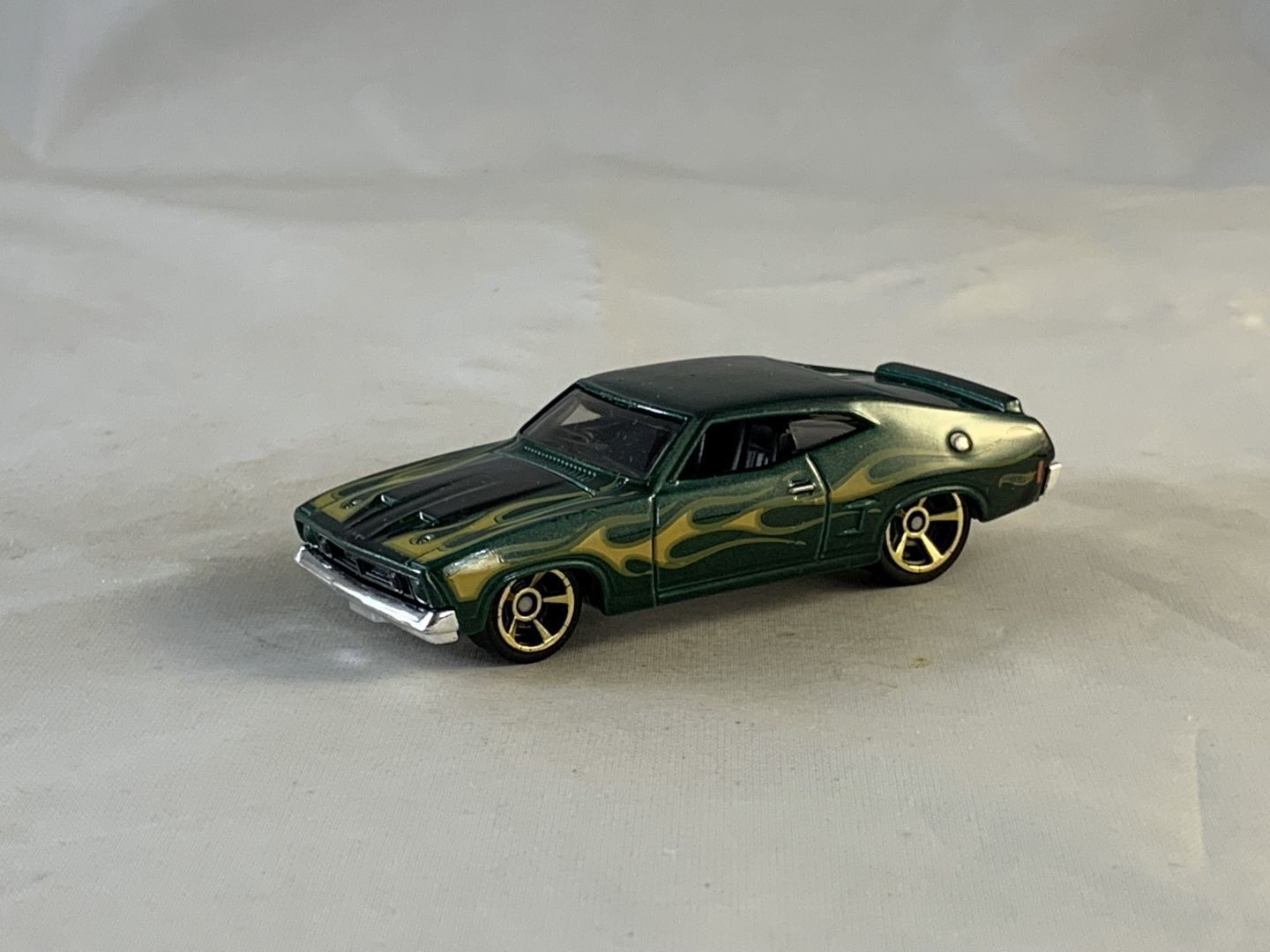 Hot Wheels 1973 Ford Falcon XB 2020 HW Flames Dark Green MC5s