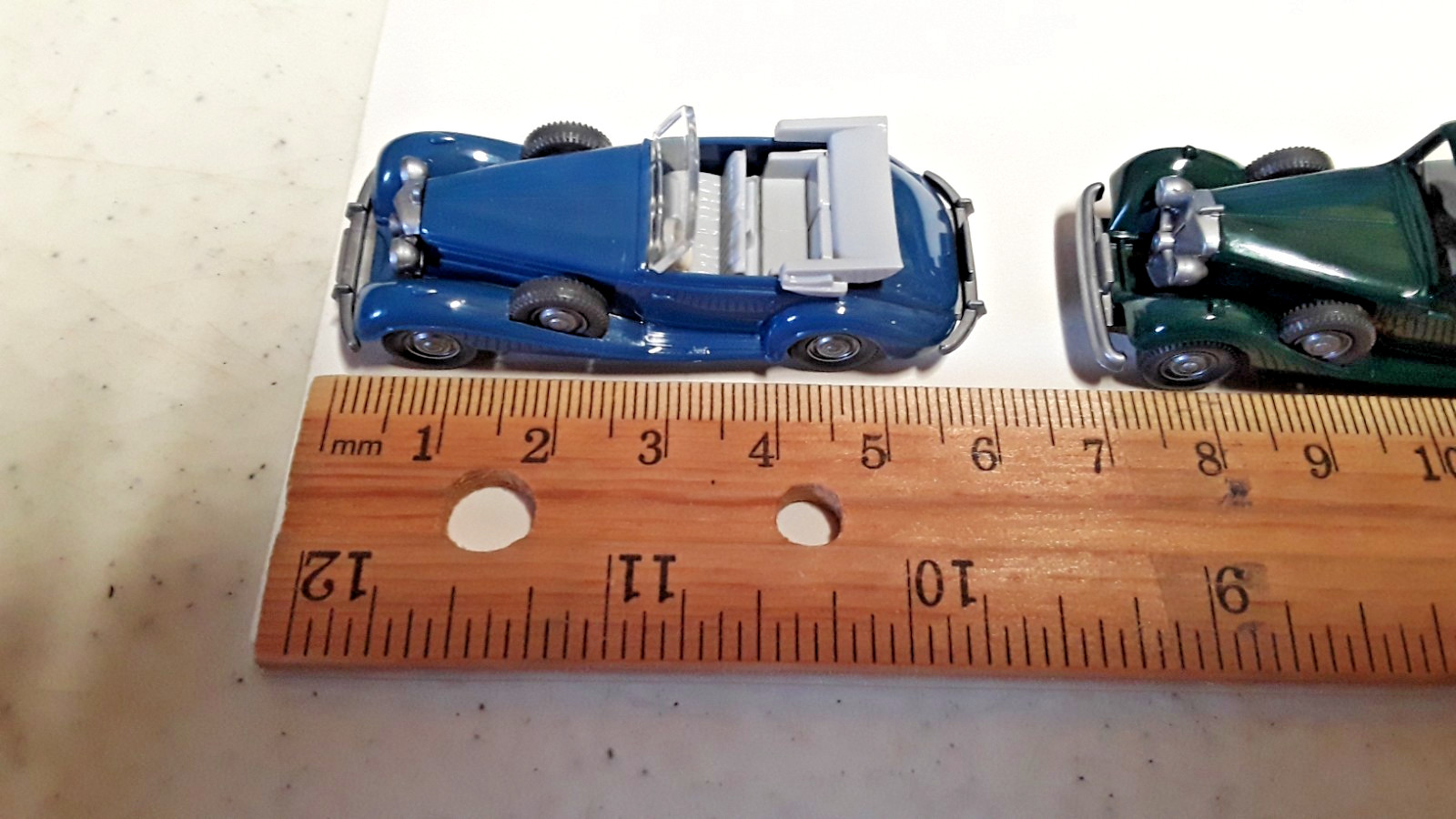 Wiking 1:87/HO Scale HORCH 850 Green & Mercedes 540 K Convertible Blue (Lot 8