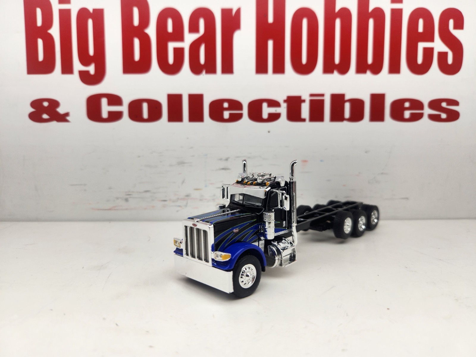 1/64 DCP/FG Black,Blue,Green 389 Day Cab Heavy Haul Chassis For Custom Builds