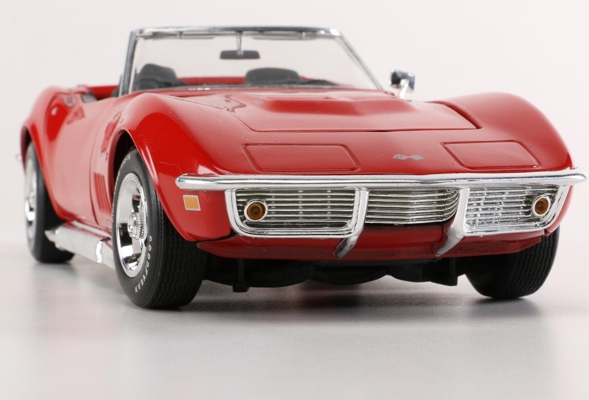Corvette Chevrolet StingRay Race Car Chevy Classic Hot Rod Metal Promo Model