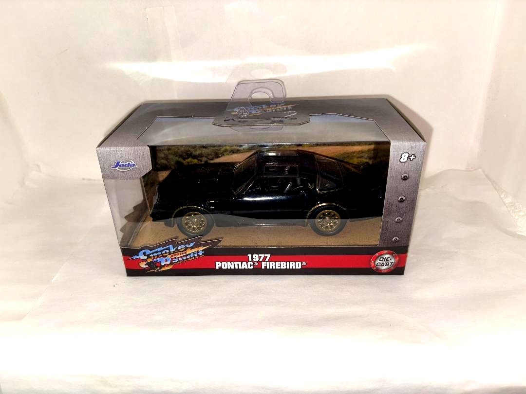SMOKEY AND THE BANDIT 1977 PONTIAC FIREBIRD / Black & Gold / Diecast 1/32 – NIB