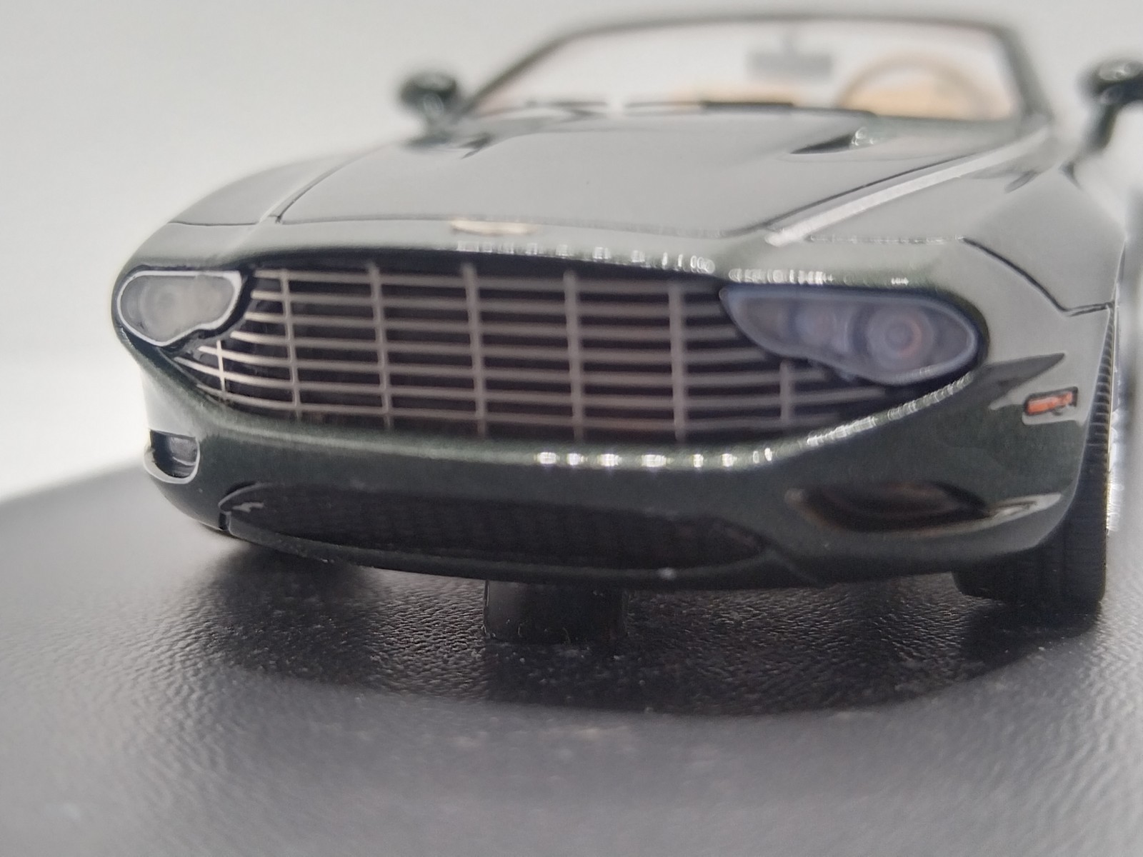 MATRIX 1/43 Aston Martin DB9 Spyder Centennial Zagato 2013. Extremely Rare!