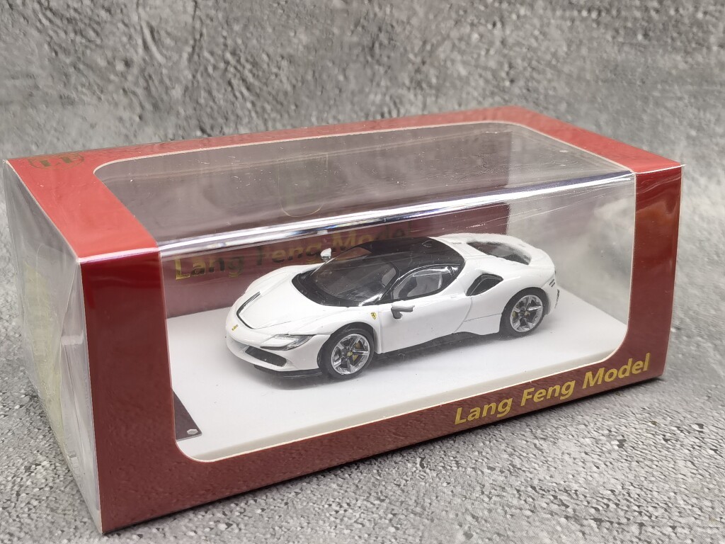 Solo 1:64 Ferrari SF90 sports car hardtop convertible alloy car model