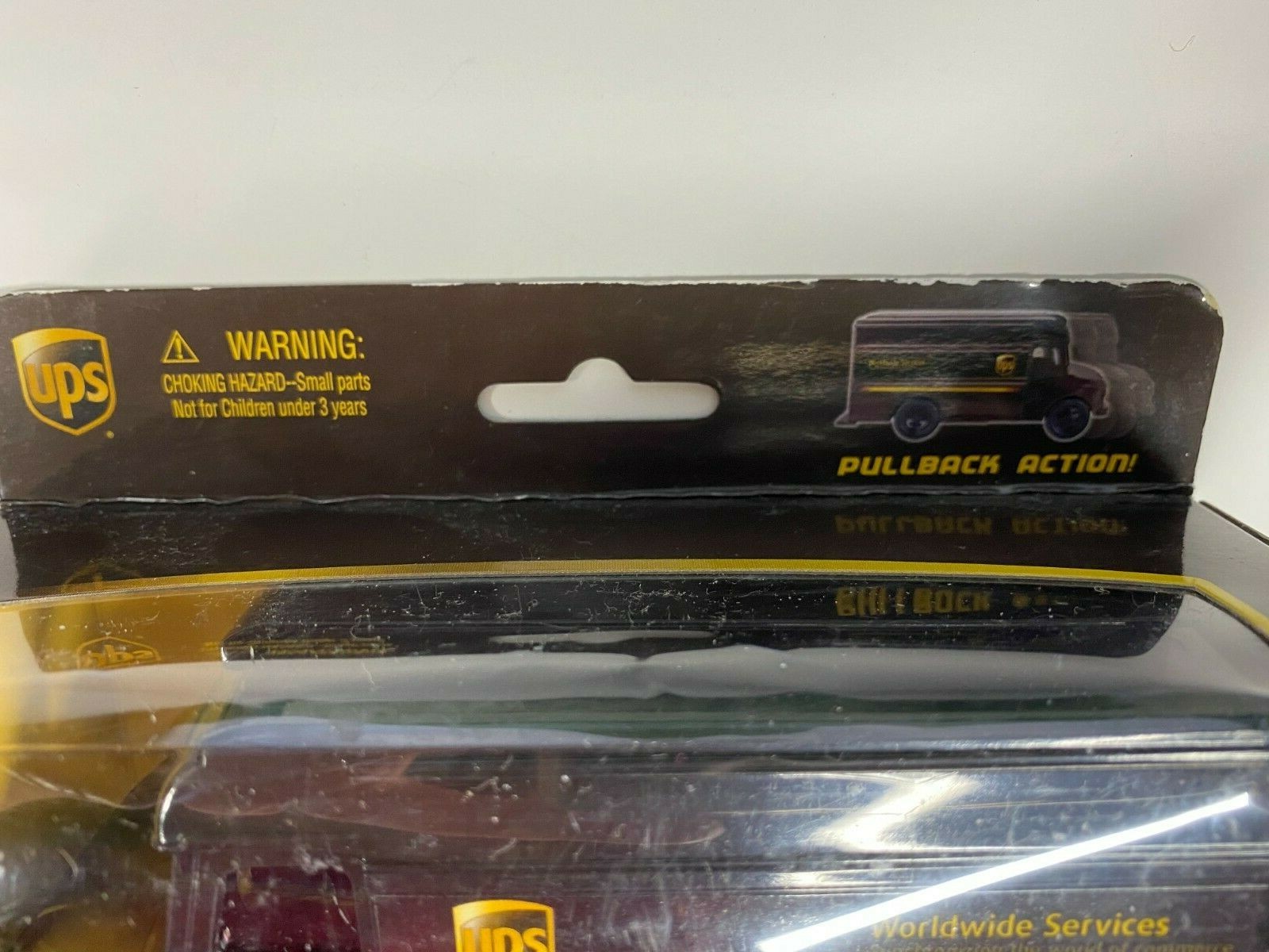 Daron UPS Package Truck w/ Pullback Action O3825