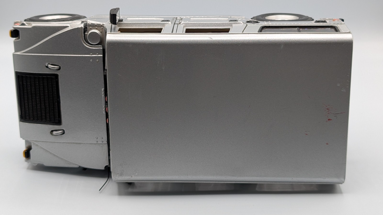 Maisto Hummer Hard Top 4×4 1:18 Scale Diecast Model Humvee Silver