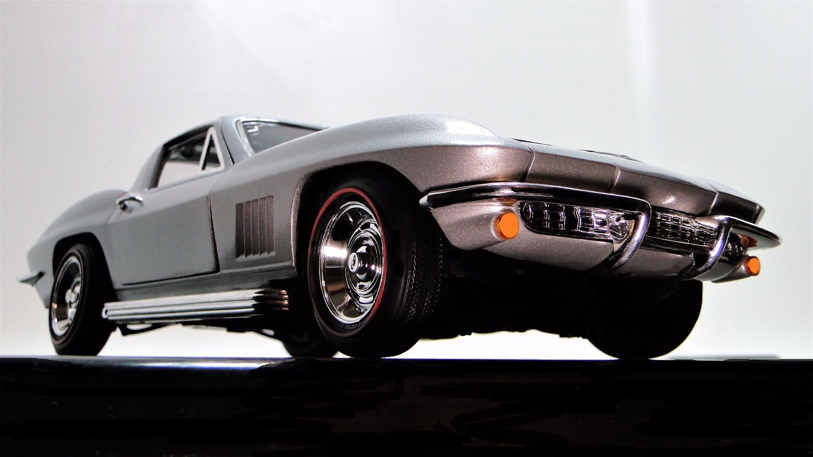 Corvette Chevrolet StingRay Race Car Chevy Classic Hot Rod Metal Promo Model