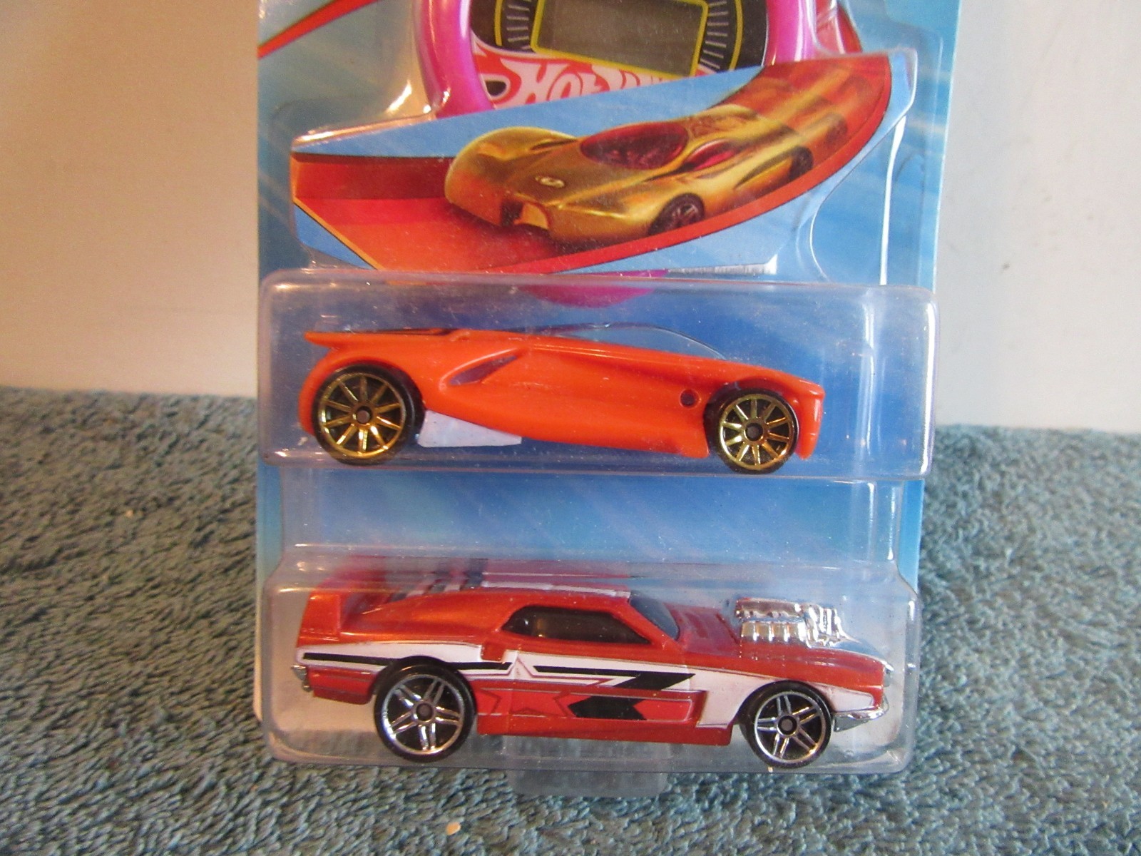 Hot Wheels track aces 2 car stop watch rivited New package 2006